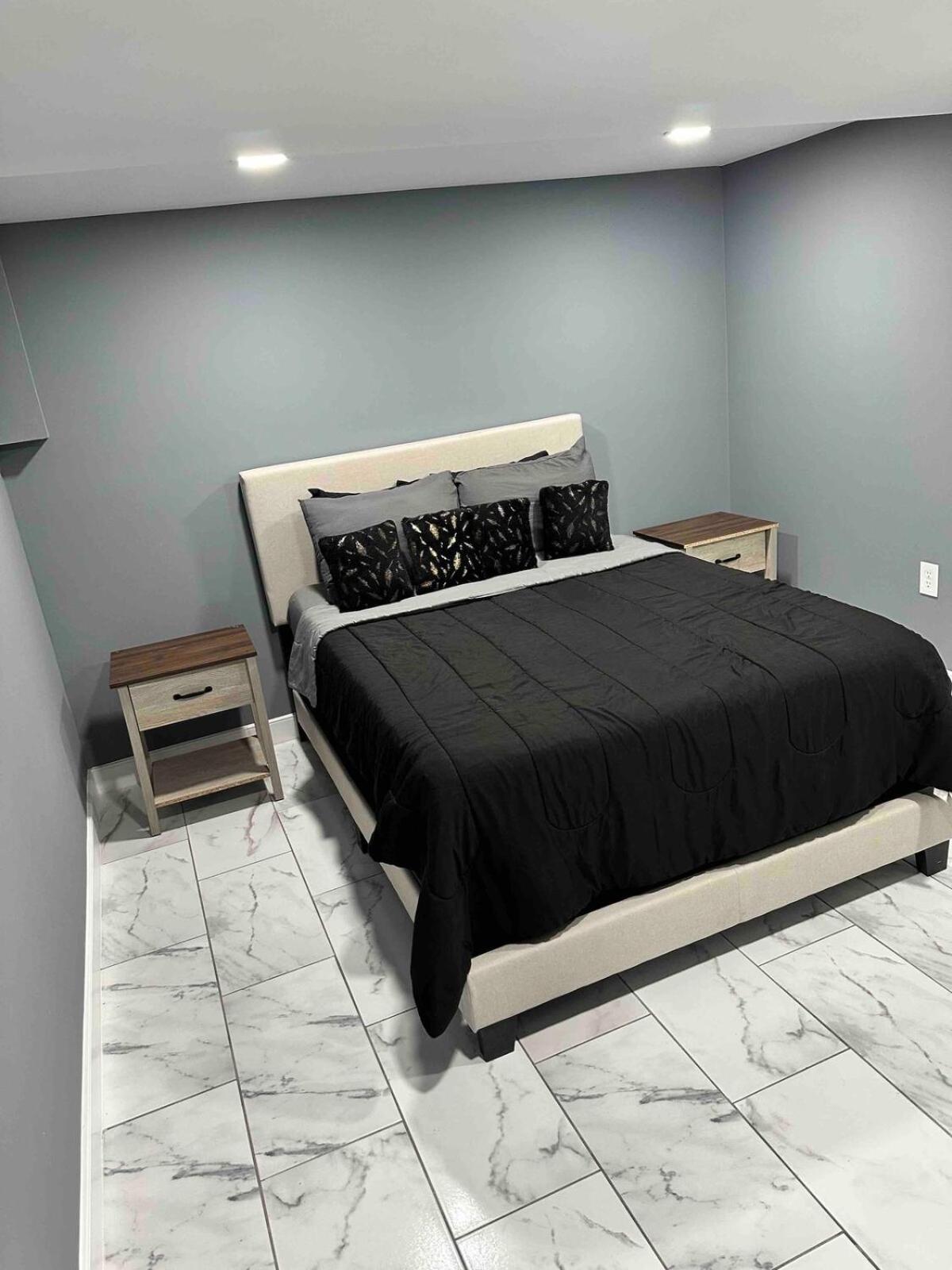 Lovely Basement 1-Bedroom With Free Parking Washington Exterior photo